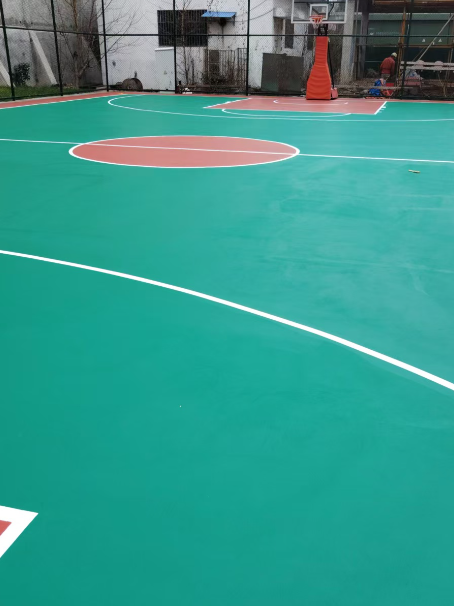 永州 球场长期使用易出现地面开裂